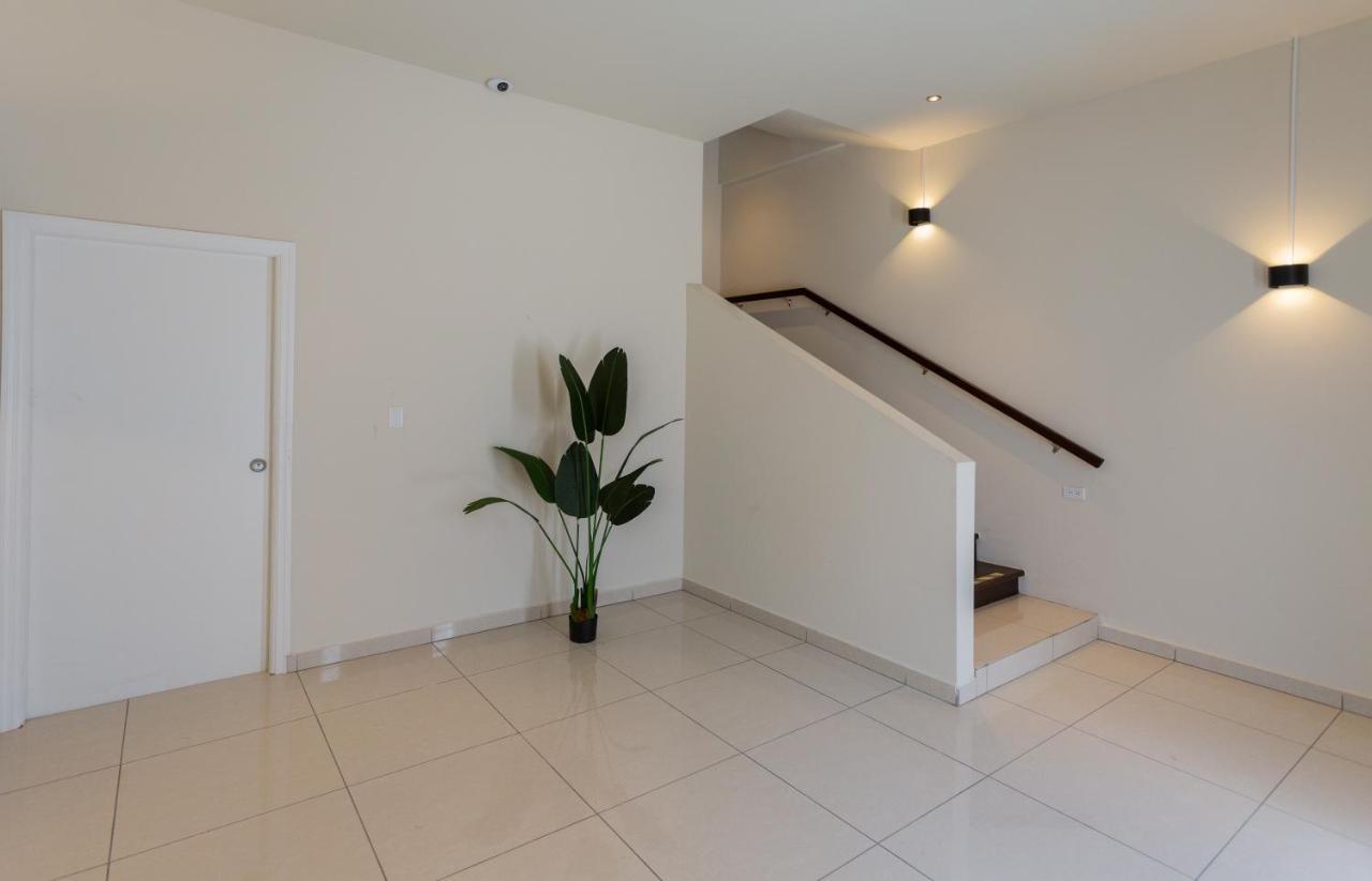 Oranjestad City Suites المظهر الخارجي الصورة